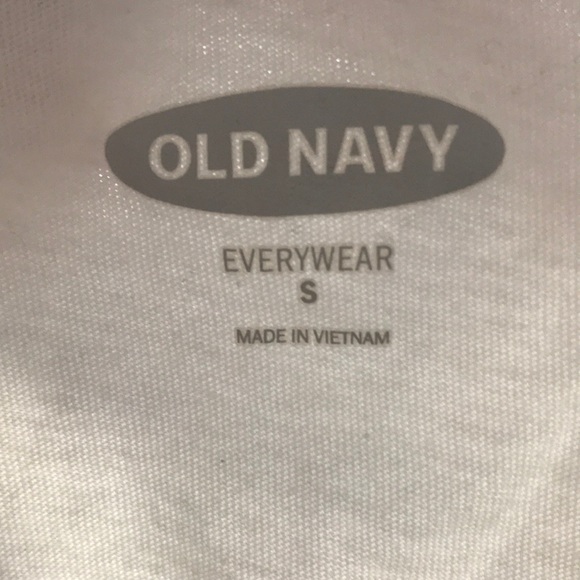 Heat wave shirt/size small/from old navy/no holes/animal and smoke free home - Picture 2 of 3